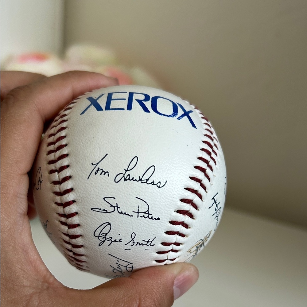 Autographed Baseball with Signatures - Picture 6 of 6